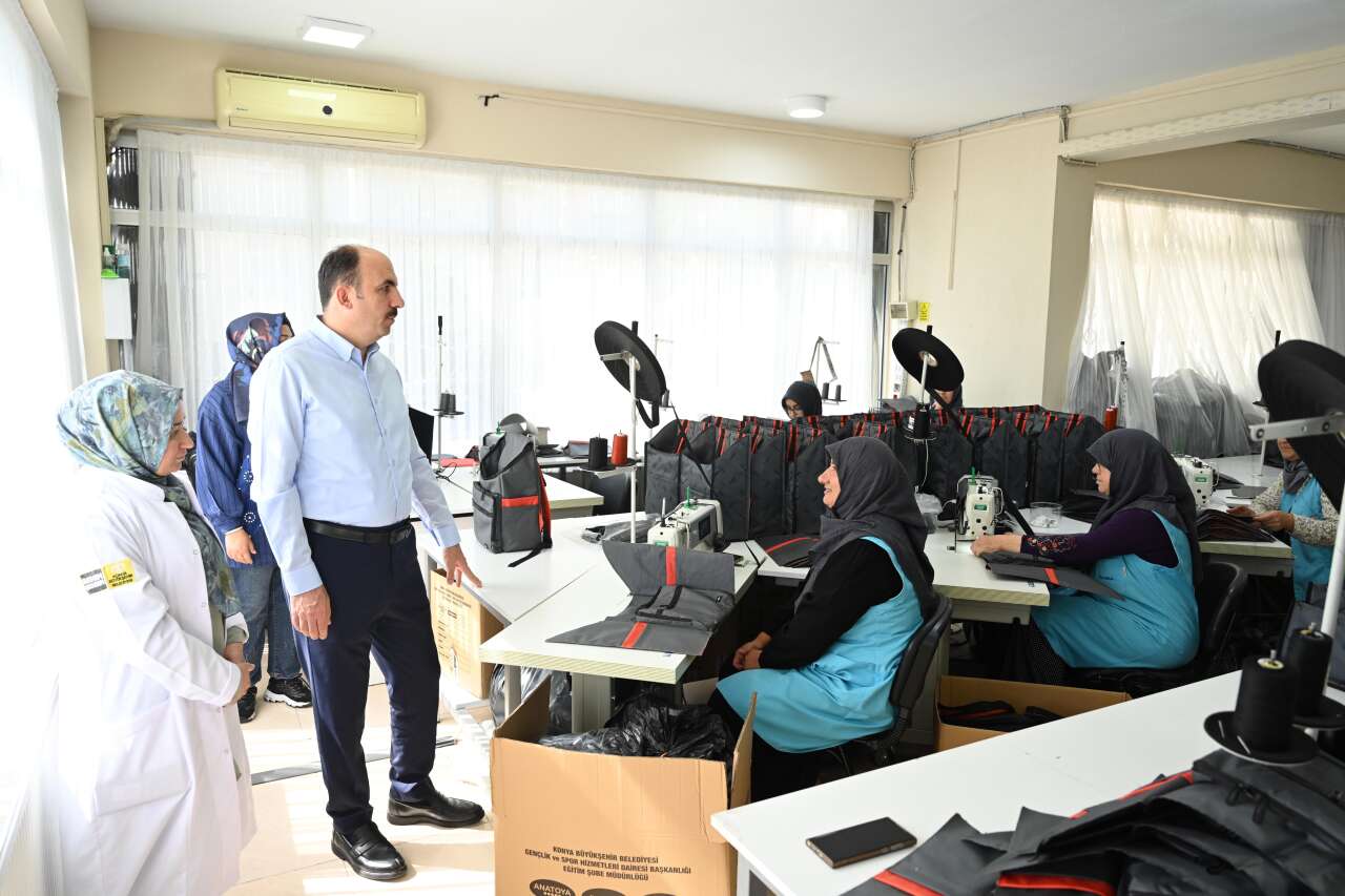 Konya’daki bu atölyeler dünya devleri için de dikiyor! Başkan Altay rakam verdi 1